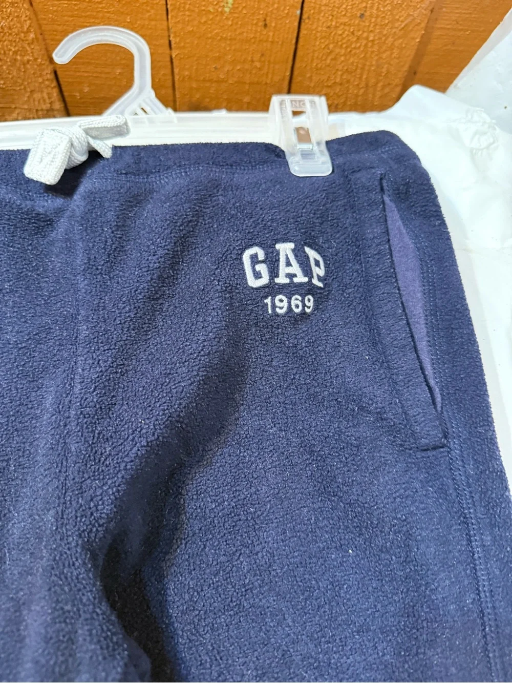 Gap 1969 logo boys sweatpants size 8